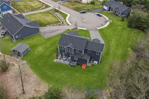 10 Jessica Lee Ct, Coventry, RI 02816 - Photo 4