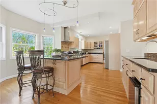 54 Paine Rd, Cumberland, RI 02864 - Photo 8