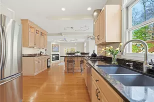54 Paine Rd, Cumberland, RI 02864 - Photo 4