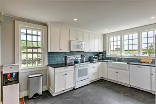 148 Fogland Rd, Tiverton, RI 02878 - Photo 14