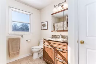 173 Russell Dr, Tiverton, RI 02878 - Photo 20