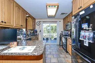 303 Middle Rd, Portsmouth, RI 02871 - Photo 12