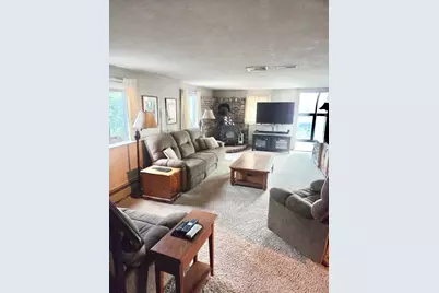 303 Middle Road, Portsmouth, RI 02871 - Photo 14