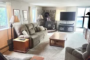 303 Middle Rd, Portsmouth, RI 02871 - Photo 14