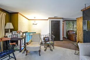 303 Middle Rd, Portsmouth, RI 02871 - Photo 10