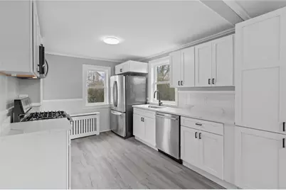 2 Sprague Avenue, East Providence, RI 02915 - Photo 8