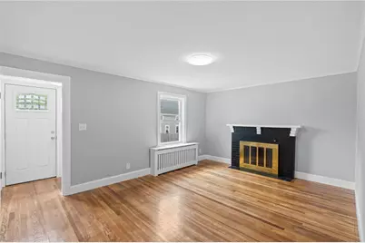 2 Sprague Avenue, East Providence, RI 02915 - Photo 6