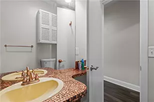 129 Academy Ave, Providence, RI 02908 - Photo 42
