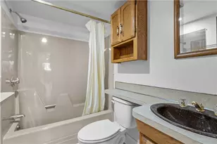 129 Academy Ave, Providence, RI 02908 - Photo 14