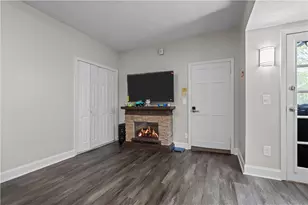 129 Academy Ave, Providence, RI 02908 - Photo 40