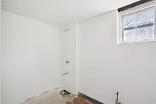 41 Cato Ave, Pawtucket, RI 02860 - Photo 28