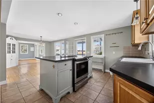 8 Pasadena Ave, Westerly, RI 02891 - Photo 8