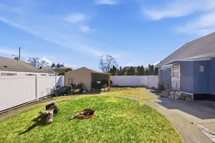 113 Woodside Ave, Pawtucket, RI 02861 - Photo 30
