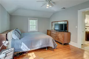 70 Sargent Ave, Providence, RI 02906 - Photo 20