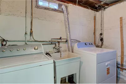 70 Sargent Avenue, Providence, RI 02906 - Photo 30