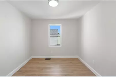 37 Webb Street, Pawtucket, RI 02860 - Photo 18