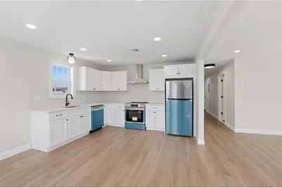37 Webb Street, Pawtucket, RI 02860 - Photo 30