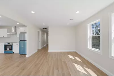 37 Webb Street, Pawtucket, RI 02860 - Photo 32