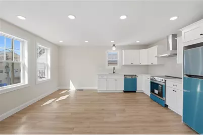 37 Webb Street, Pawtucket, RI 02860 - Photo 12