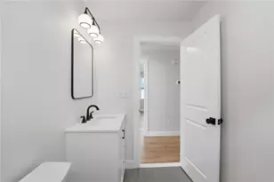 37 Webb St, Pawtucket, RI 02860 - Photo 20