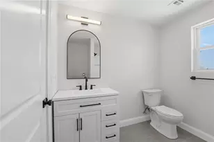37 Webb St, Pawtucket, RI 02860 - Photo 40