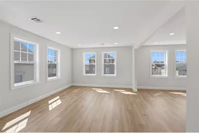 37 Webb Street, Pawtucket, RI 02860 - Photo 34