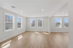 37 Webb St, Pawtucket, RI 02860 - Photo 34