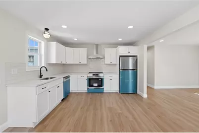 37 Webb Street, Pawtucket, RI 02860 - Photo 16