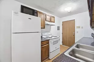 420 Woodward Rd, North Providence, RI 02904 - Photo 2