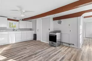 1382 Hope St, Bristol, RI 02809 - Photo 6