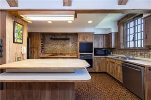 2180 Tower Hill Rd, North Kingstown, RI 02874 - Photo 30