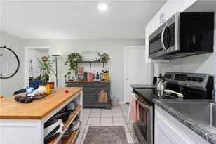 90 Pleasant St, Providence, RI 02906 - Photo 22
