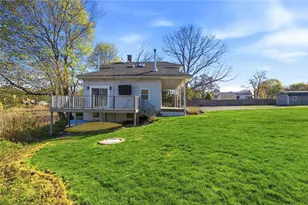 11 Heights Ave, Warwick, RI 02889 - Photo 34