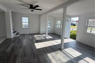 131 Canfield Ave, Warwick, RI 02889 - Photo 10