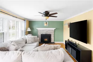 15 Green St, Cumberland, RI 02864 - Photo 6