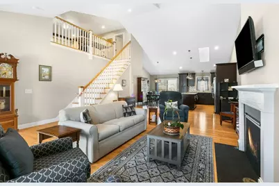 16 Bailey Brook Court, Middletown, RI 02842 - Photo 10