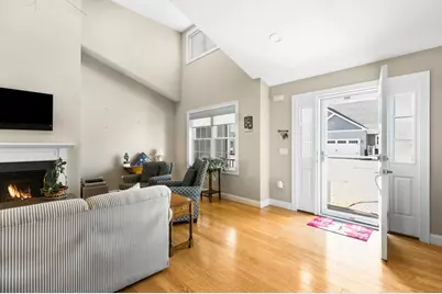 16 Bailey Brook Court, Middletown, RI 02842 - Photo 6