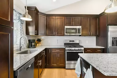 16 Bailey Brook Court, Middletown, RI 02842 - Photo 14