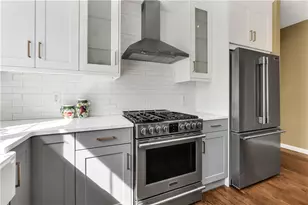 105 Castle Rocks Rd, Warwick, RI 02886 - Photo 8