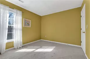 105 Castle Rocks Rd, Warwick, RI 02886 - Photo 28