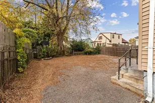 144 Camden Ave, Providence, RI 02908 - Photo 16