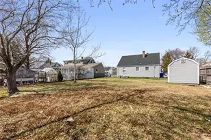 79 Archer St, Pawtucket, RI 02861 - Photo 32