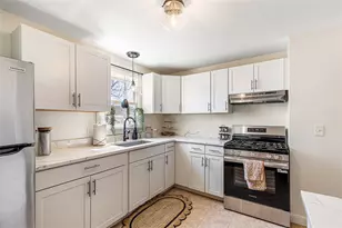 79 Archer St, Pawtucket, RI 02861 - Photo 12