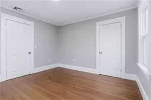 104 Woodbine St, Providence, RI 02906 - Photo 16