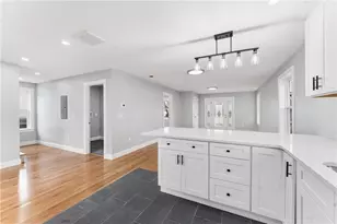 40 Allendale Ave, North Providence, RI 02911 - Photo 12