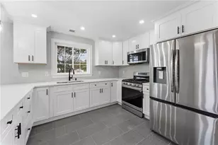 40 Allendale Ave, North Providence, RI 02911 - Photo 8