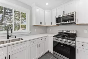 40 Allendale Ave, North Providence, RI 02911 - Photo 10