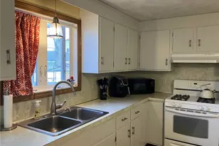 45 Perrin Ave, Pawtucket, RI 02861 - Photo 12