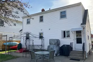 45 Perrin Ave, Pawtucket, RI 02861 - Photo 4