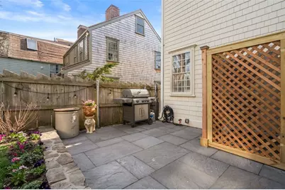 30 Thames Street, Newport, RI 02840 - Photo 38